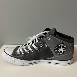 Converse Chuck Taylor Size 9.5